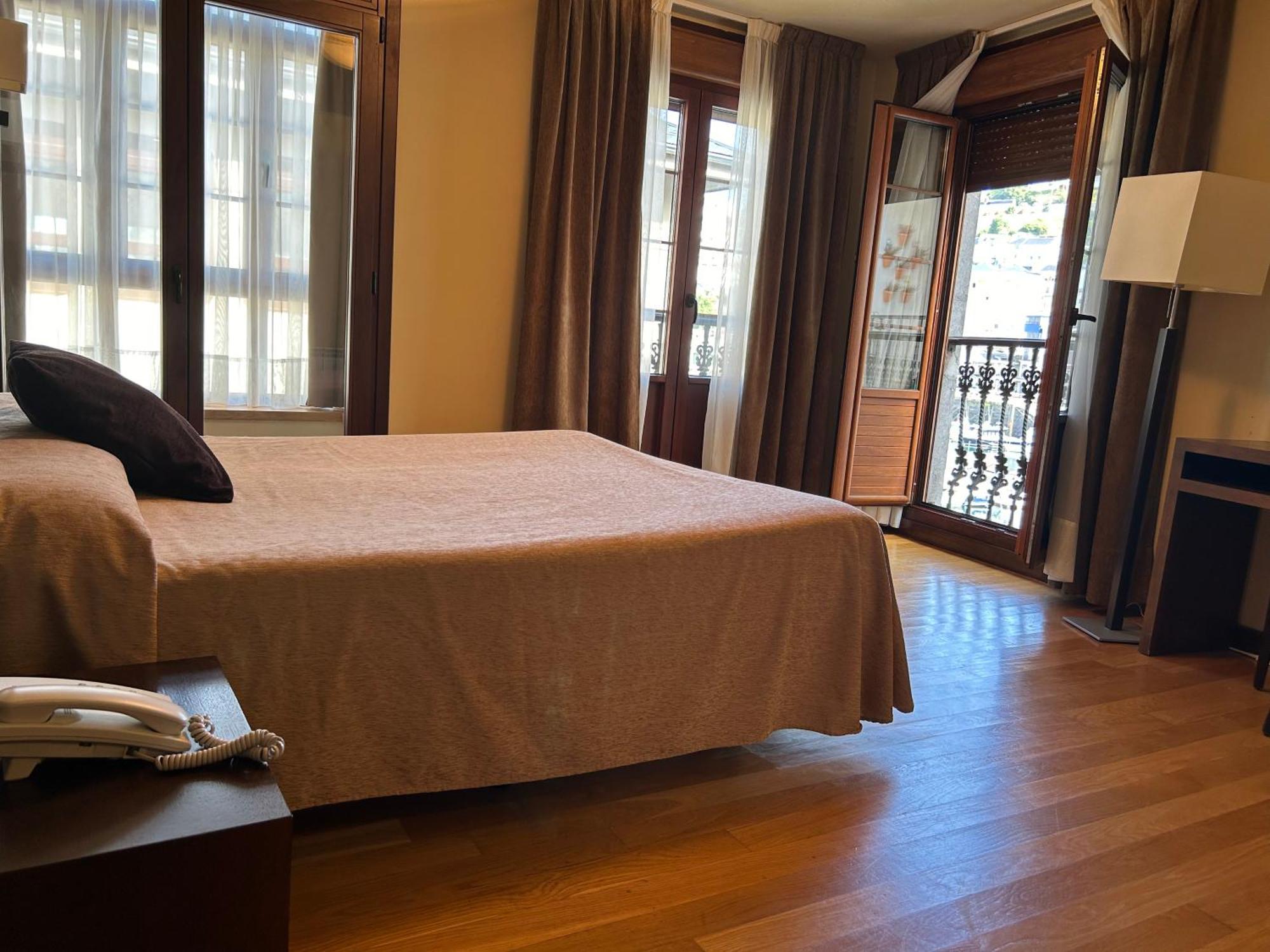Hotel Baltico Luarca Ngoại thất bức ảnh
