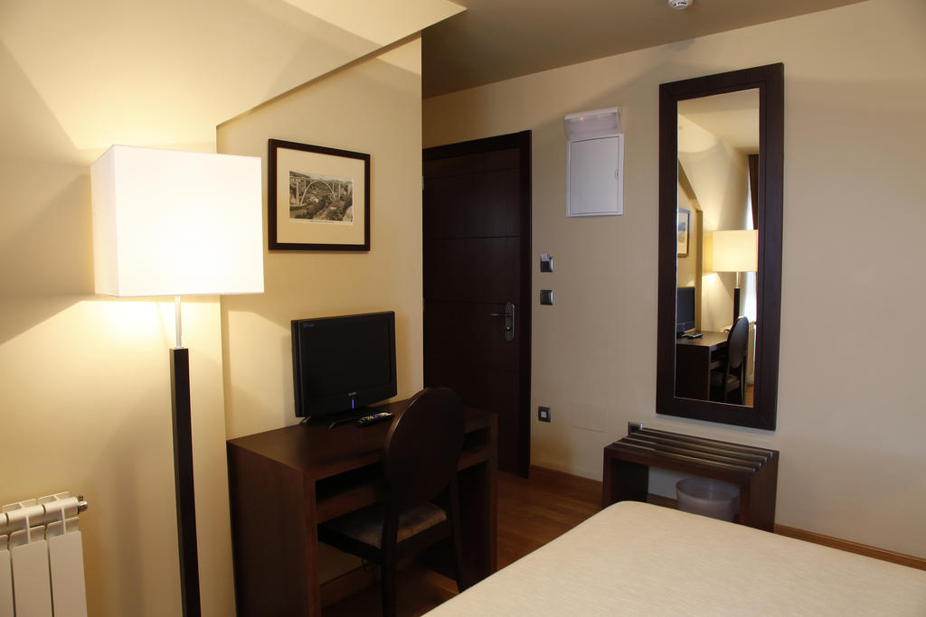 Hotel Baltico Luarca Ngoại thất bức ảnh
