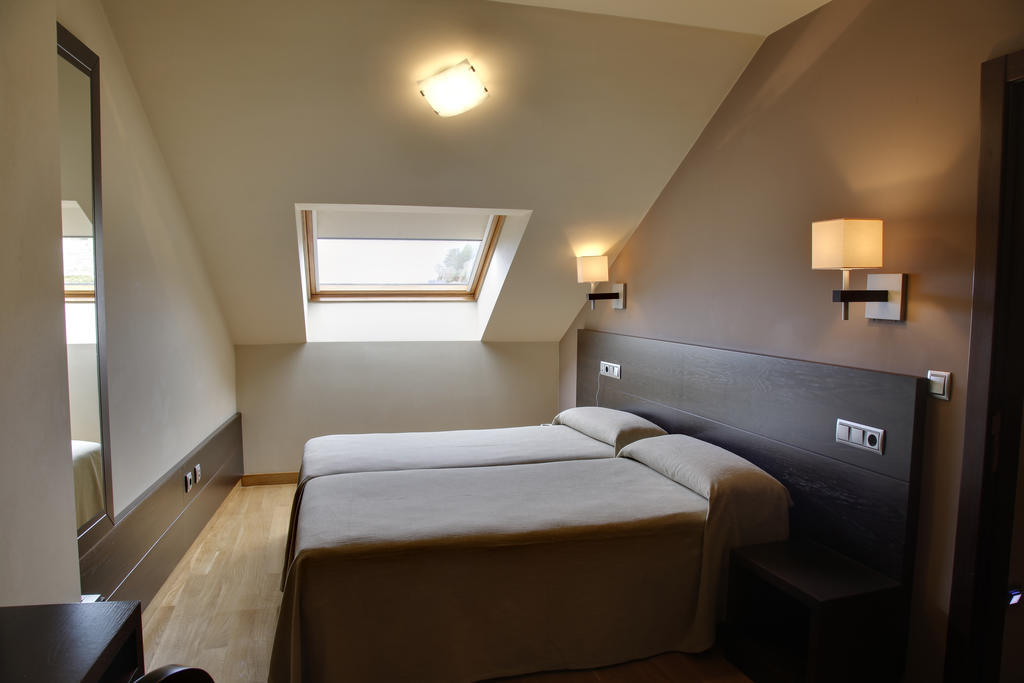 Hotel Baltico Luarca Phòng bức ảnh
