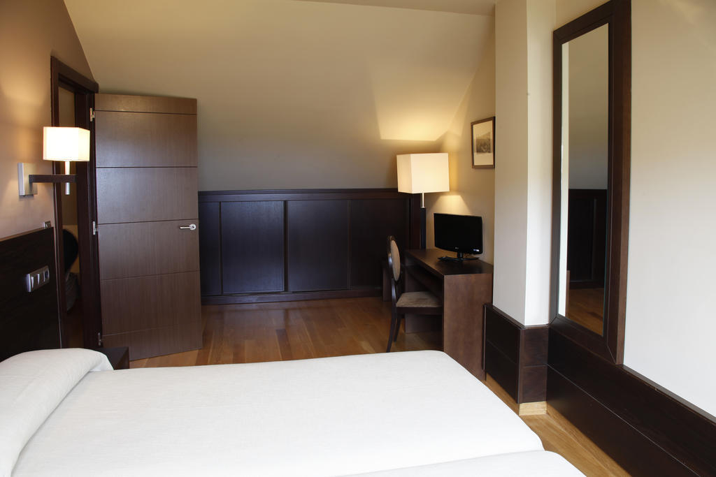 Hotel Baltico Luarca Phòng bức ảnh