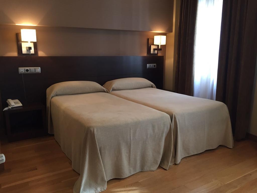 Hotel Baltico Luarca Ngoại thất bức ảnh