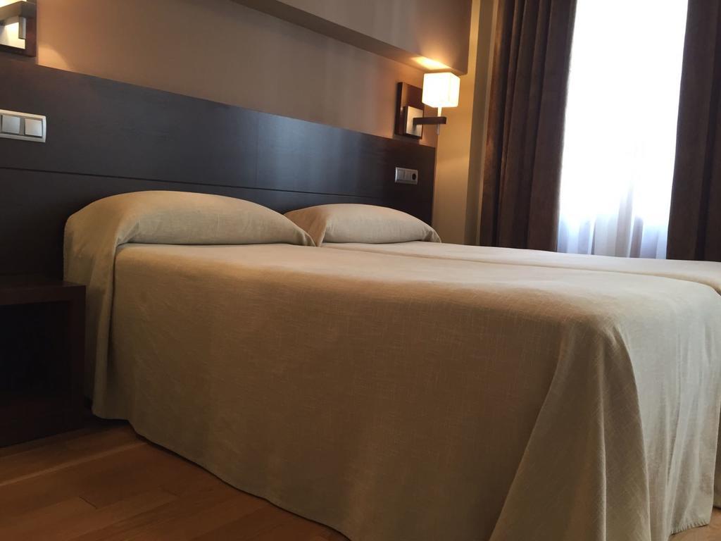 Hotel Baltico Luarca Ngoại thất bức ảnh